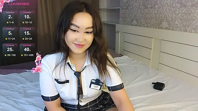Snapshot of Diana_Moon_ chatting on 05.19.26 Diana Moon online show from 05.19.26