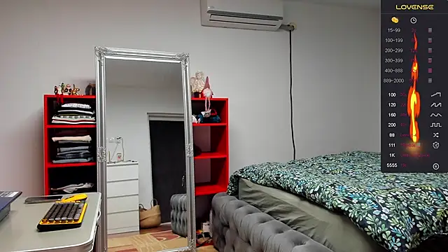 Snapshot of supermanboy94 chatting on 12.05.24 supermanboy94 online show from 12.05.24