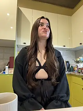 Karolina llove online show from 10.25.25