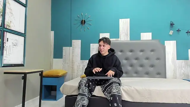 Rhaegal hot online show from 12.12.24