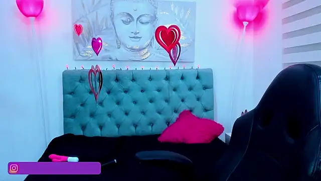 lina bedoya  online show from 02.12.25