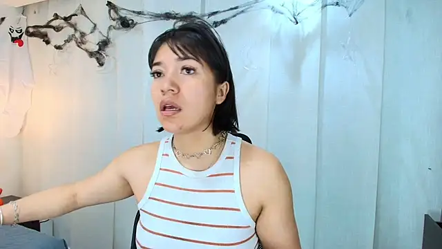 lina bedoya  online show from 10.29.25