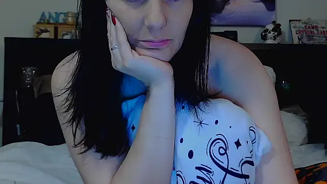 CrystalLakeXO online show from 11.01.25