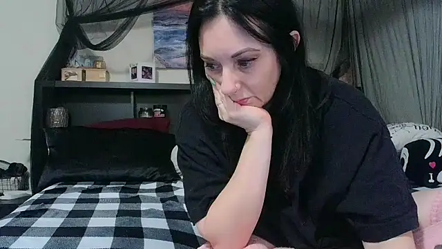 CrystalLakeXO online show from 01.13.26