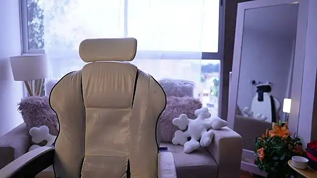 SaraParisi online show from 03.13.25