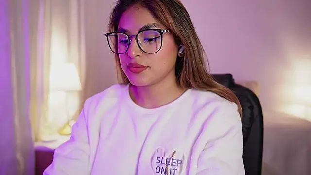 SaraParisi online show from 09.30.25