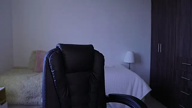 SaraParisi online show from 10.02.25