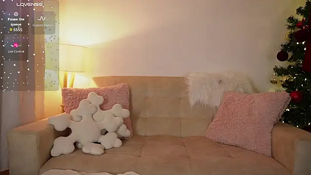 SaraParisi online show from 11.29.25