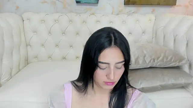 Snapshot of Lesly_sexy4u chatting on 01.17.26 Lesly sexy4u online show from 01.17.26