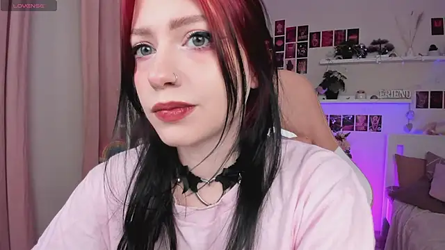 arielabradberry online show from 02.12.25