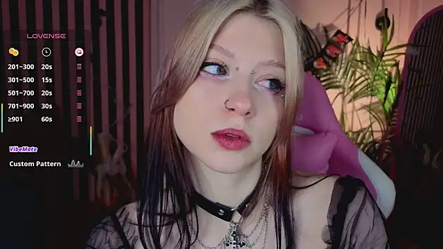 arielabradberry online show from 10.24.25