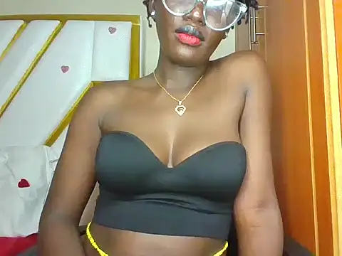 Snapshot of cutesmiling chatting on 01.14.25 cutesmiling online show from 01.14.25