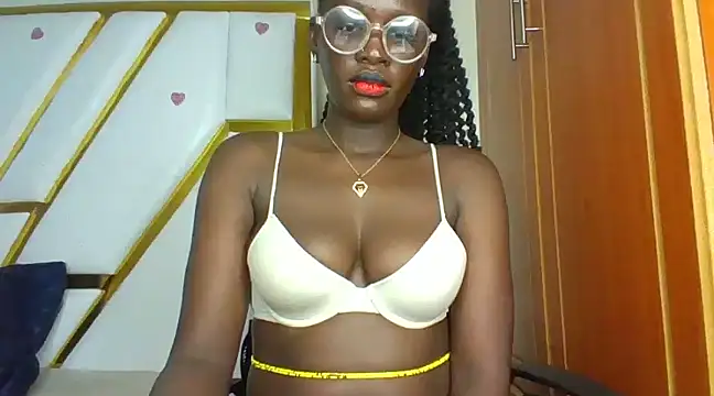 Snapshot of cutesmiling chatting on 01.26.25 cutesmiling online show from 01.26.25