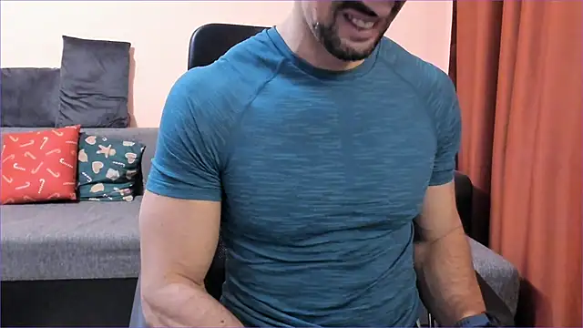 HotHunkTrainer online show from 12.17.24
