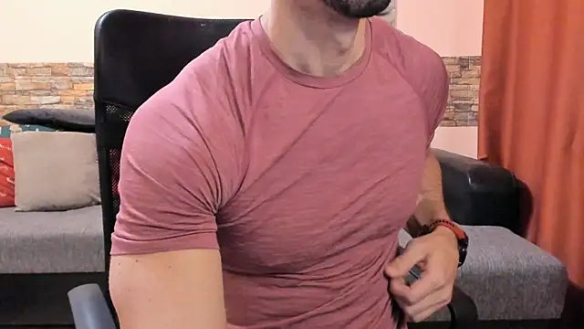 HotHunkTrainer online show from 02.28.26