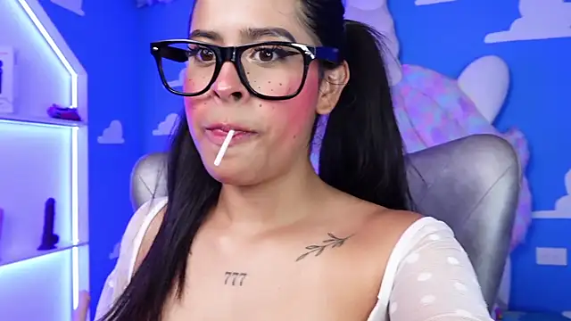 miss romyna online show from 02.19.25