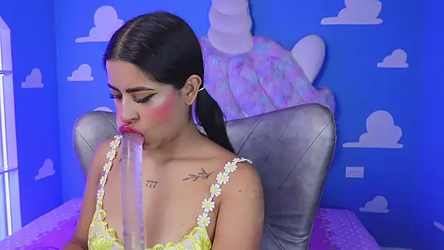 miss romyna online show from 09.25.25