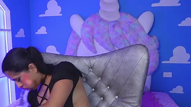 miss romyna online show from 10.01.25