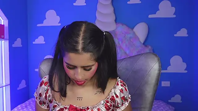 miss romyna online show from 03.20.26