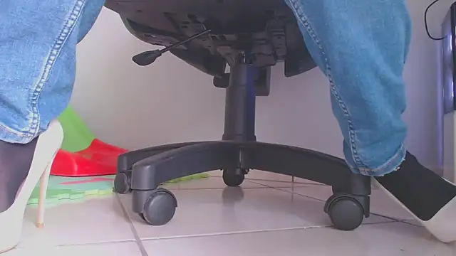 angeldevil193 online show from 02.20.25