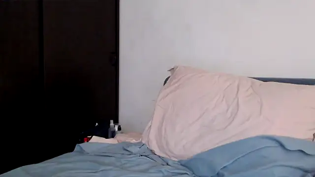 Snapshot of Scarlettford chatting on 10.24.25 Scarlettford online show from 10.24.25