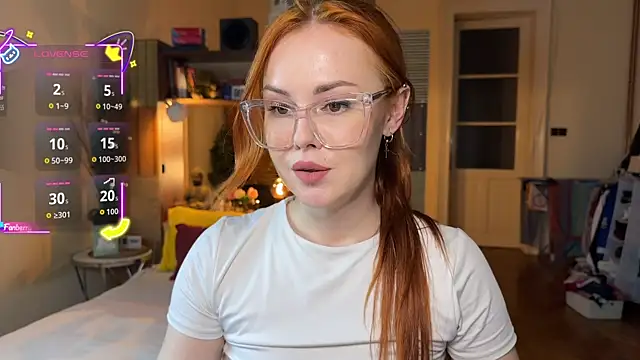 Snapshot of Sargonium999 chatting on 09.10.25 Sargonium999 online show from 09.10.25