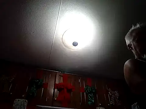 Xoc8  online show from 12.27.24