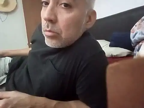 Xoc8  online show from 10.15.25