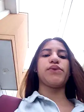 AnthonelaDuque online show from 01.11.25