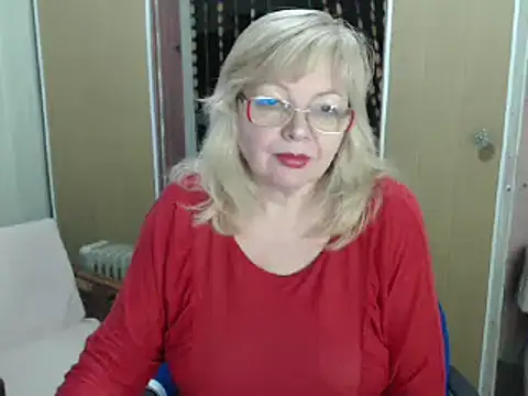EvelynLoveShy online show from 12.29.24