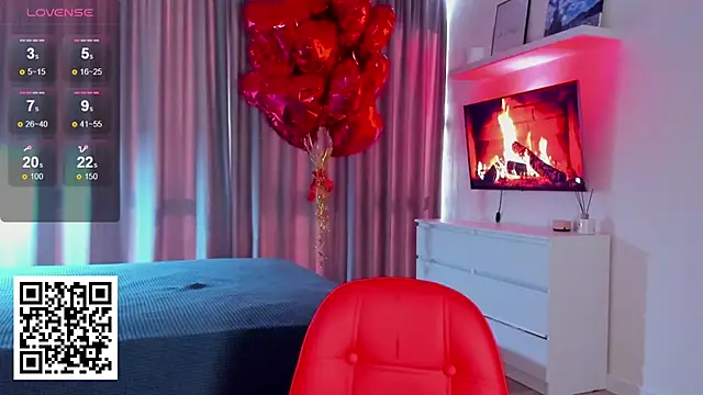 Snapshot of Daryakeyy chatting on 09.26.25 Daryakeyy online show from 09.26.25