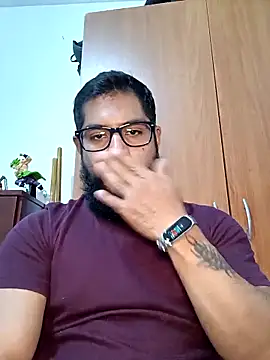 Snapshot of HombreS3n chatting on 02.07.25 HombreS3n online show from 02.07.25