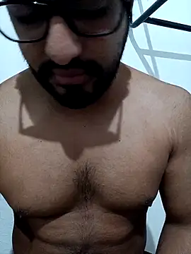 Snapshot of HombreS3n chatting on 09.21.25 HombreS3n online show from 09.21.25