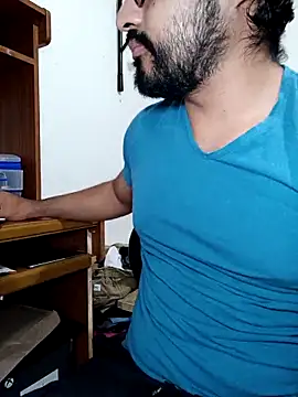 Snapshot of HombreS3n chatting on 10.08.25 HombreS3n online show from 10.08.25