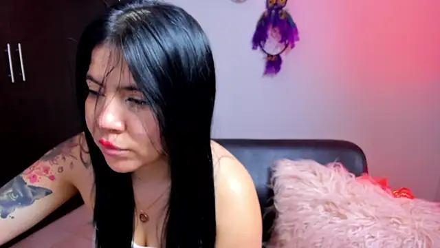 AilynRed online show from 12.14.24