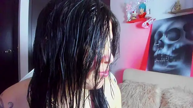 Snapshot of AilynRed chatting on 07.07.26 AilynRed online show from 07.07.26