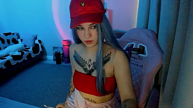 Snapshot of Ledy_WWWII chatting on 12.03.24 Ledy WWWII online show from 12.03.24