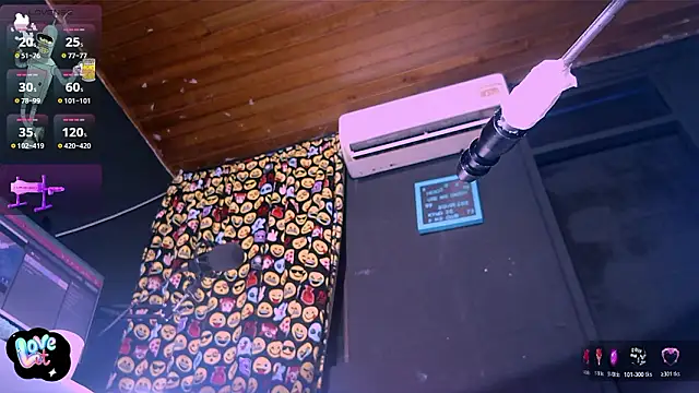 Snapshot of waterfalls_girl chatting on 03.26.26 waterfalls girl online show from 03.26.26