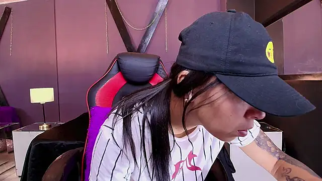 Juliet Nasty online show from 03.04.25