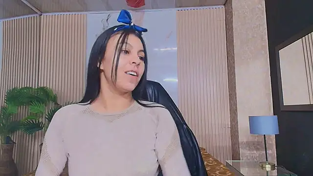 Juliet Nasty online show from 10.30.25