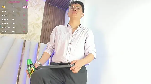 Snapshot of 1m_Joel chatting on 12.10.24 1m Joel online show from 12.10.24