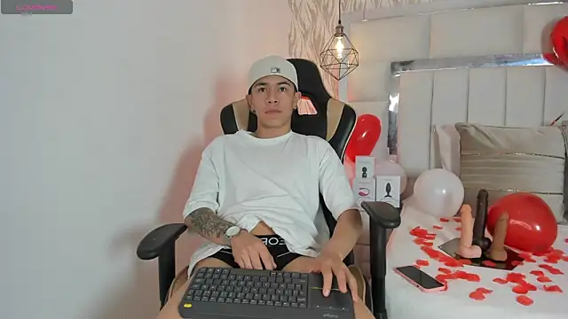 Snapshot of 1m_Joel chatting on 02.15.25 1m Joel online show from 02.15.25