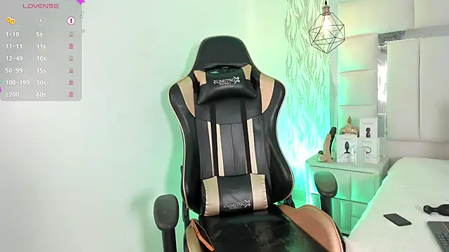 Snapshot of 1m_Joel chatting on 03.08.25 1m Joel online show from 03.08.25