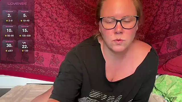 GlitterKitty108 online show from 08.06.26