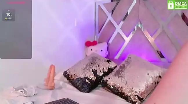 LauryMoons online show from 02.20.25