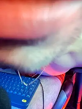 Snapshot of sexyboycolombi4 chatting on 10.19.25 sexyboycolombi4 online show from 10.19.25