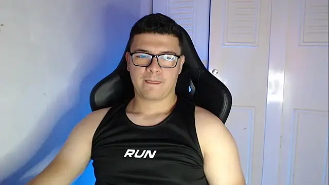 Plug Control online show from 09.24.25