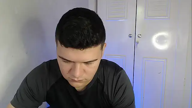 Plug Control online show from 10.16.25