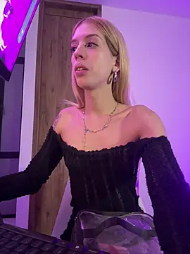 Courtney gonet online show from 06.01.26