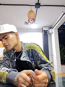 dannybigcockxxl online show from 03.17.25